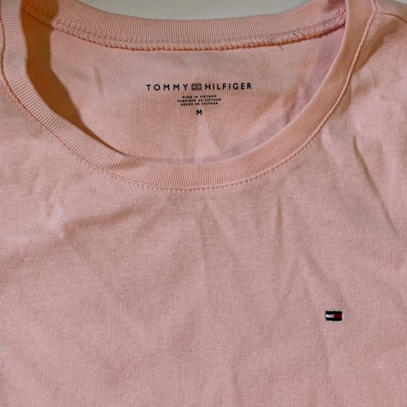 NWOT Tommy Hilfiger light pink top - Picture 2 of 3